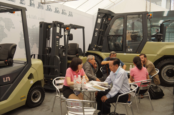 尤恩在第113届广交会