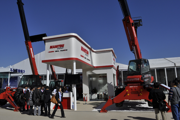 曼尼通在展会上