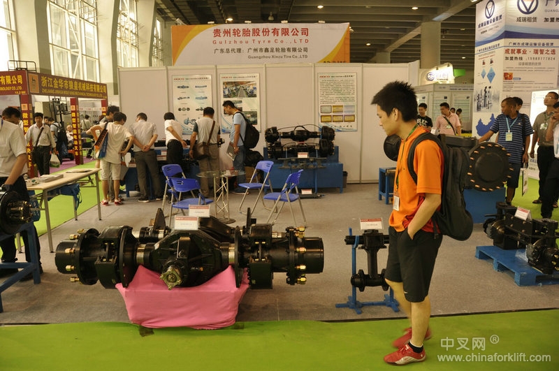 安庆车桥首次参与广州叉车及配件展