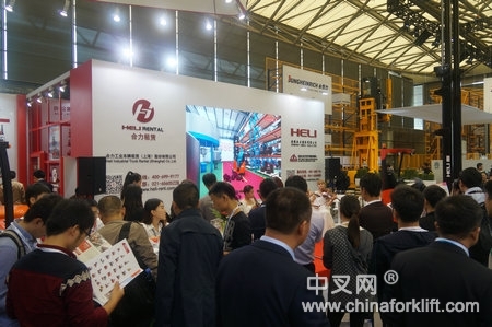 合力叉车开启新能源模式