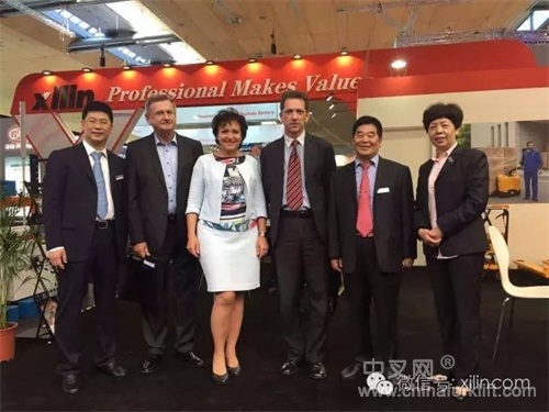 宁波如意携“德国IF大奖、红点奖”产品绝赞亮相2016德国汉诺威CeMAT展会