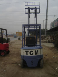 东莞能行:供日本TCM平衡重式电动叉车 FB-15