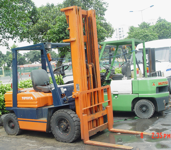 广州明通：四轮内燃柴油平衡重叉车