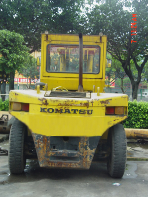 广州明通:柴油平衡重叉车  