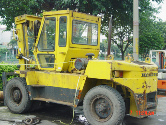 广州明通:柴油平衡重叉车  