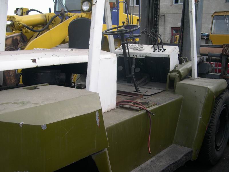 上海玉军出售: 5-7吨叉车 1-10