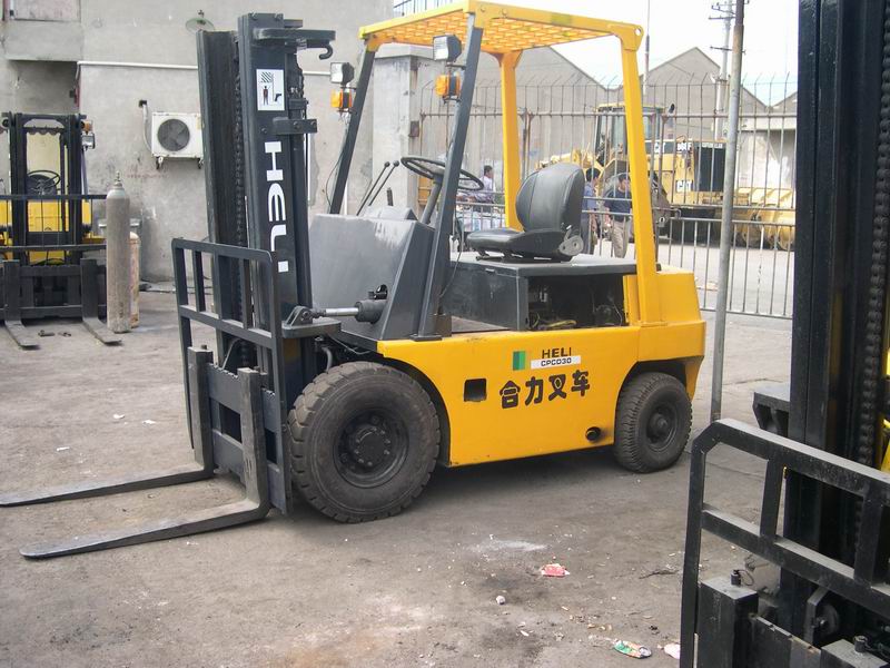 上海玉军:三包二手叉车(3个月包换 保修6个月) 1-10