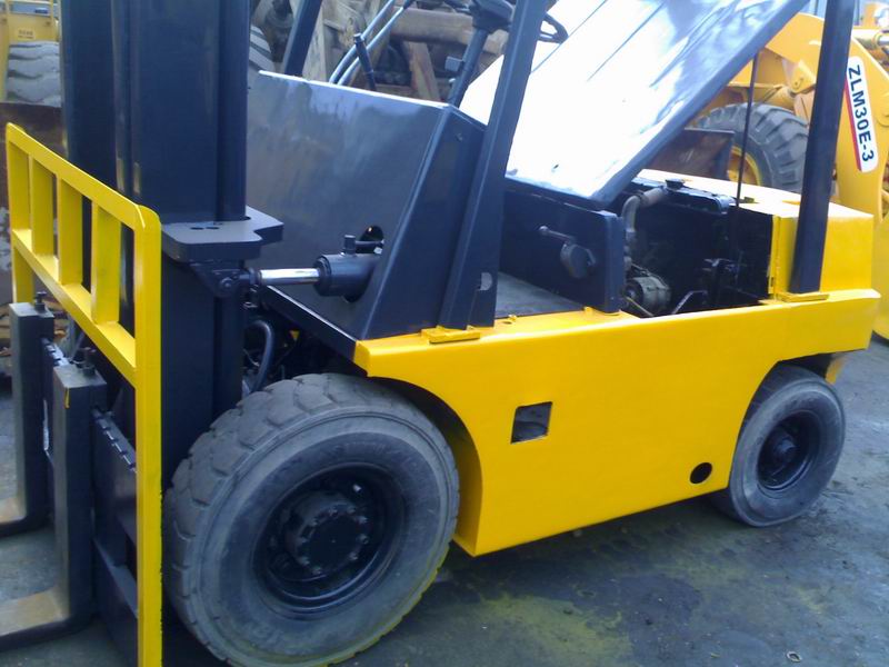 上海玉军有各种型号叉车销售售后一条龙 各种型号叉车出租出售