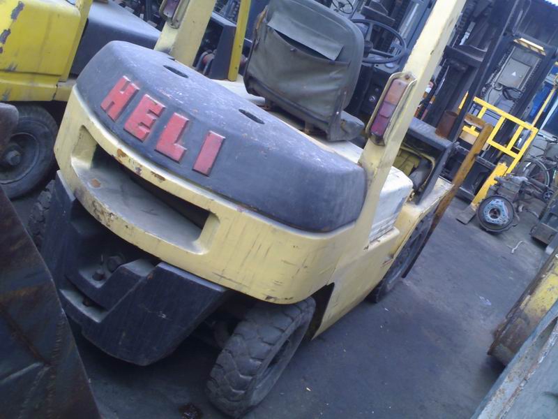 玉军销售2-2.5吨集装箱叉车 玉军销售叉车保修1年