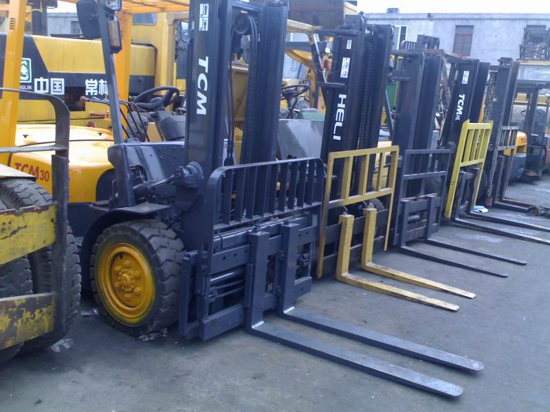 玉军销售2-2.5吨集装箱叉车 玉军销售叉车保修1年