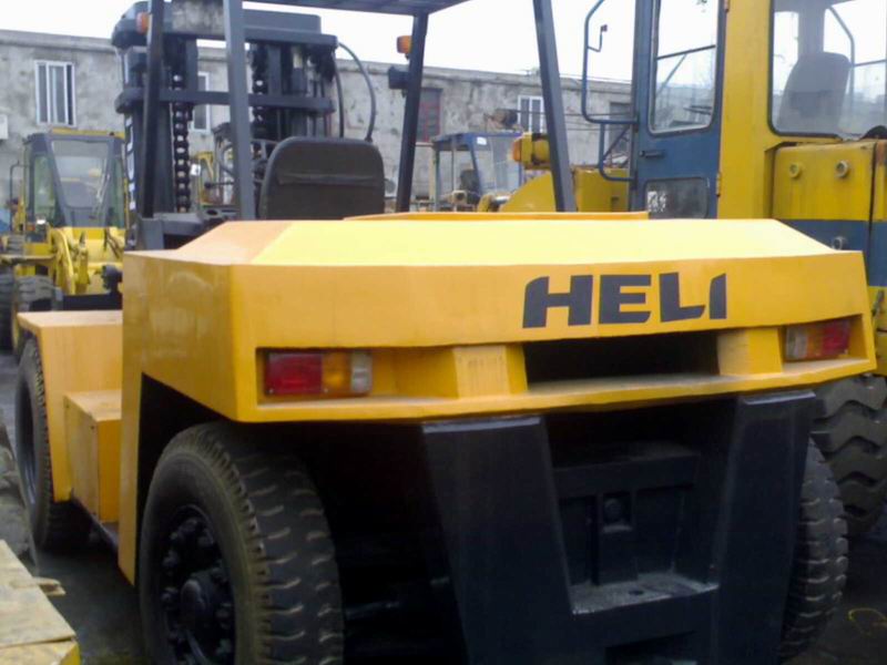 玉军二手叉车有保修1年省心购买 各种型号叉车出租出售