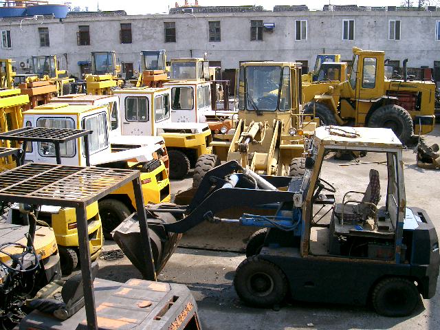 上海浦江：供1.5吨 2吨,3吨,5吨二手叉车 　1.5吨,2吨,2.5吨,3吨,5吨,7吨