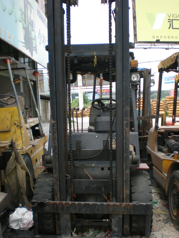 福建天力：供各种型号二手叉车 　