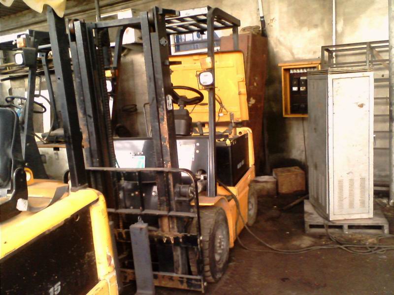 合力1.5吨电动叉车 H2000