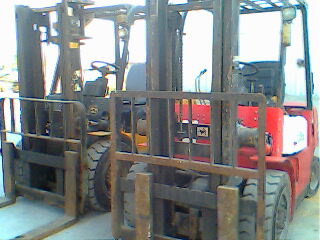 上海玉军:销售自己叉车 叉车