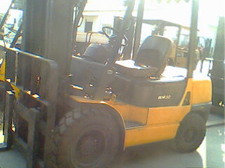 上海玉军: 1-2.5吨叉车 1-10