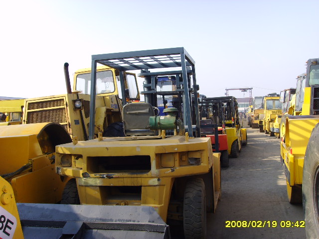 转让大量二手叉车（1-10吨，保修半年） CPCD1-CPCD10杭州 合力 大连 力至优 TCM 小松 丰田 等电动柴油多型号 CPCD60