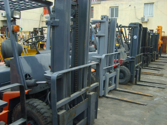 供应二手进口叉车二手国产叉车 多种型号