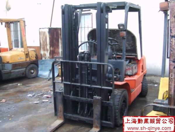 主营新叉车、二手叉车、大修后叉车、手动叉车电瓶叉车等 ＣＰＣＤ－３