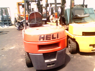 2007年合力3吨叉车 H2000