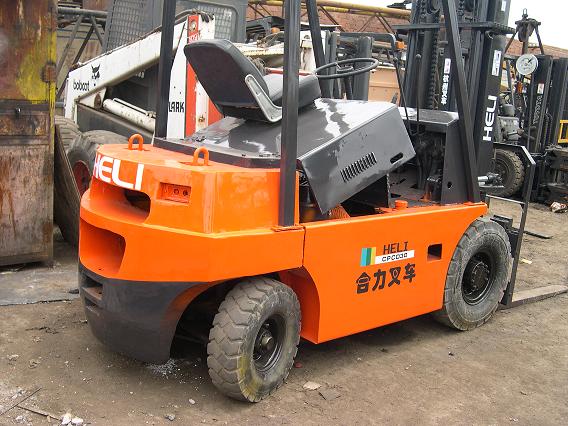上海玉军：高价收购各式叉车 有车电议 欢迎中介 1-10