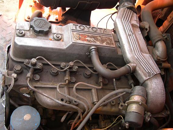 上海玉军出售: 1吨叉车 1-1.5