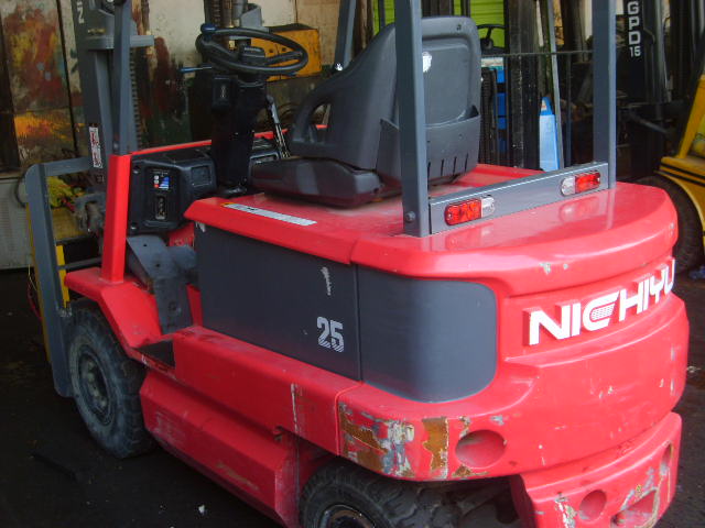 转让2008年全新力至优2.5吨电动叉车 FB25P-75-300