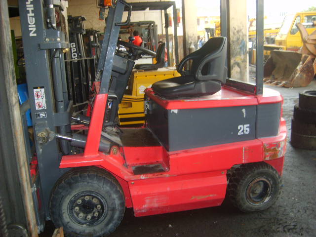 转让2008年全新力至优2.5吨电动叉车 FB25P-75-300