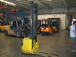 上海金玖：小松/永恒力1.4吨全电动堆高机 小松EGV14、永恒力EJC14