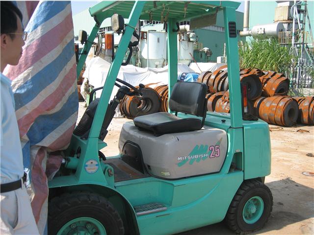 三菱叉车 FD25