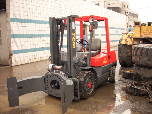 供应二手抱夹叉车[圆夹抱叉车,平夹抱叉车都有] CPCD30