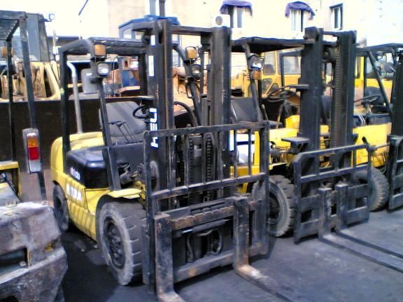 3吨叉车 13052469082