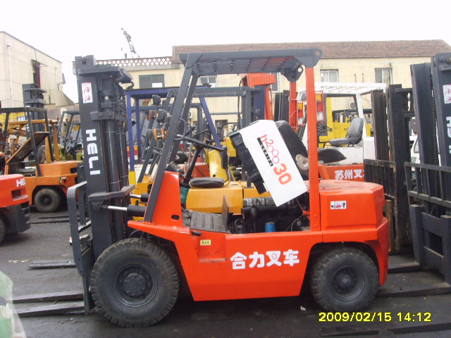 低价转让出租1-10吨叉车电瓶叉车,内燃机叉车 CPCD3T