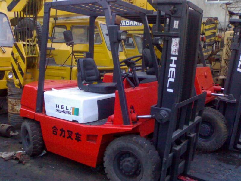 上海腾海常年出租叉车3T 3T