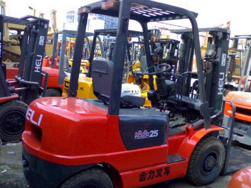 上海腾海常年出租叉车 3T