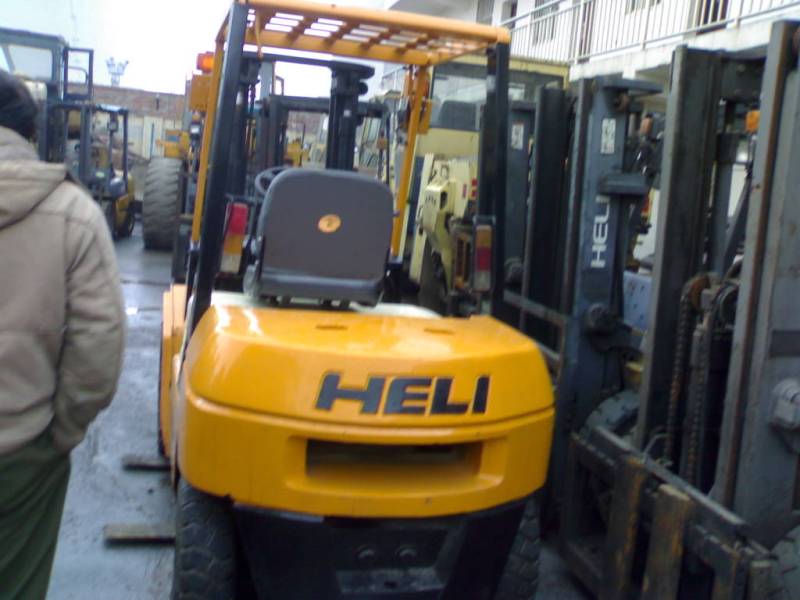 梁珍焱长期租售二手叉车:合力1.5吨 CPCD-15