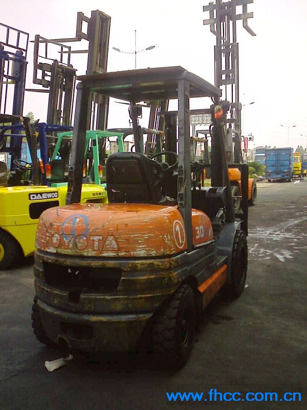 丰田3吨二手叉车 6FD30 6FD30