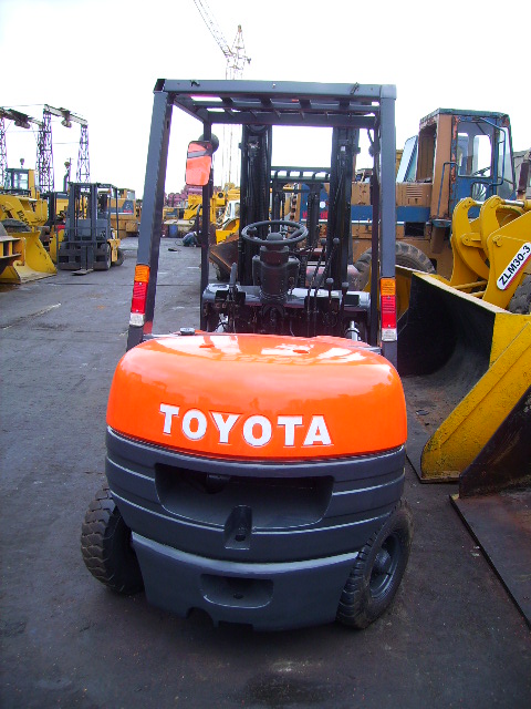 出租1-8吨柴油叉车 CPC10-CPC80