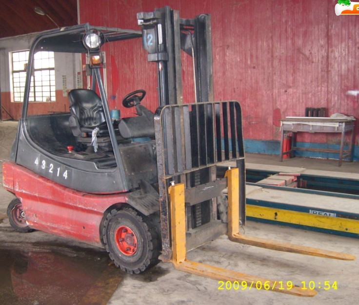 二手林德电动叉车 E30