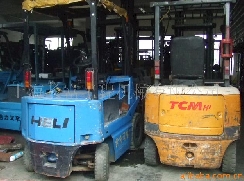 上海柏隆售合力TCM电瓶内燃叉车 CPCD30