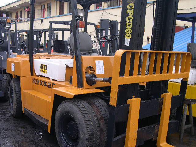 合力3吨电动叉车 合力3吨