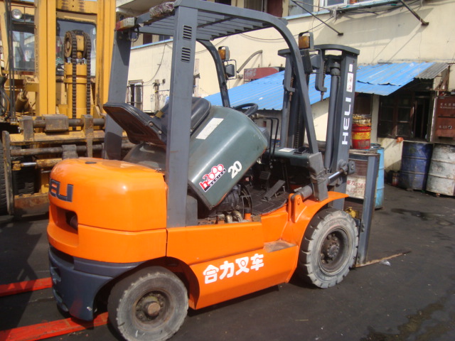 二手柴油平衡重合力2T叉车 2T