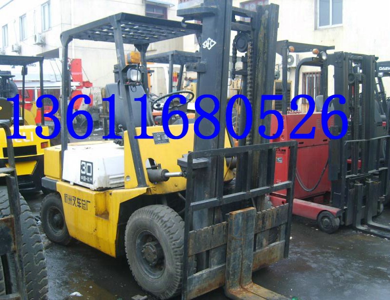 05年产杭叉3吨柴油平衡重叉车,内燃机叉车，原厂油漆 CPCD3T