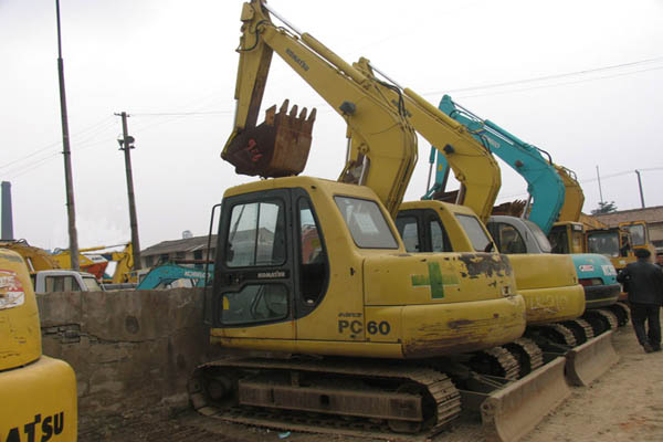 小松PC60-7挖掘机报价6.8万 PC60-7