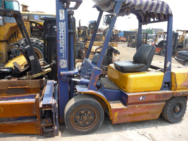马鞍山二手物流设备二手叉车 国内国外各种型号