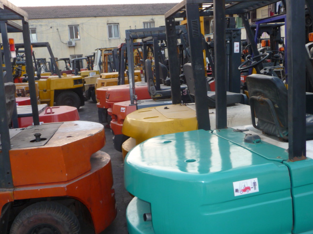 蚌埠市二手物流设备二手叉车 国内国外各种型号