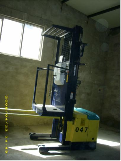 小松拣选式叉车（47#） MPF10-2