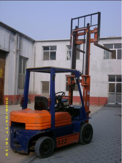 丰田2.5T内燃叉车 021# 5FD25