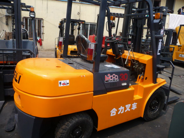 大量转让进口国产二手叉车 多型号