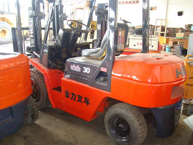 东北二手叉车市场 二手合力叉车 柴油叉车价格 H2000